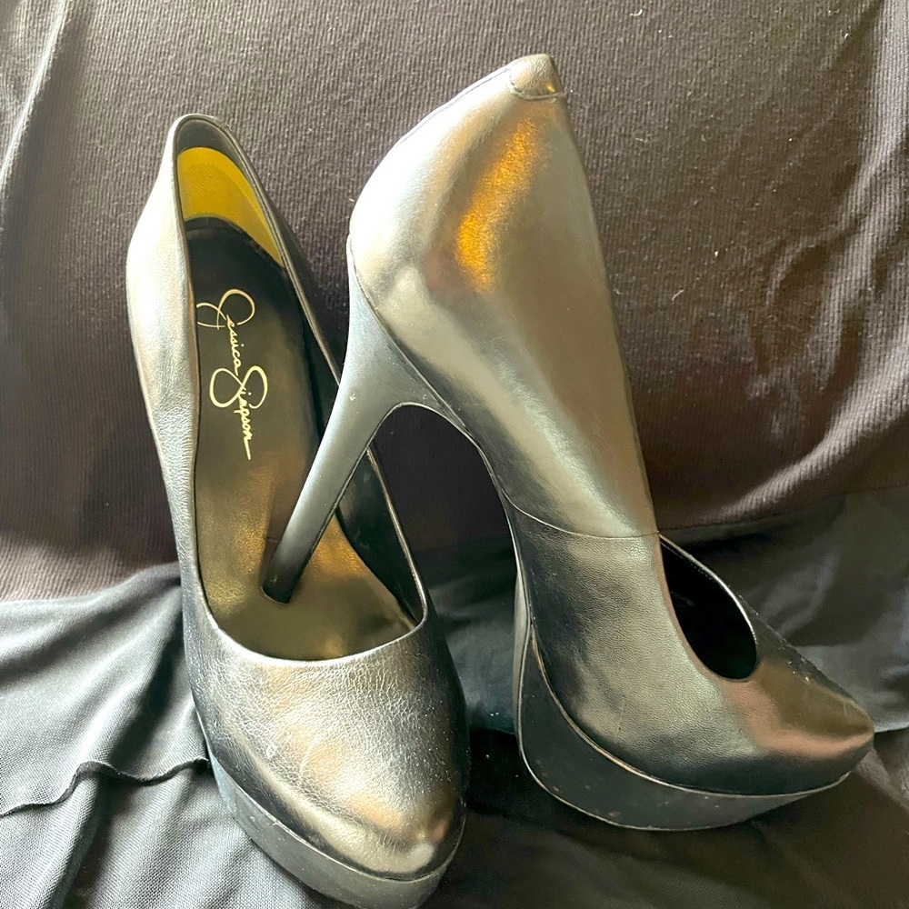 Black pump